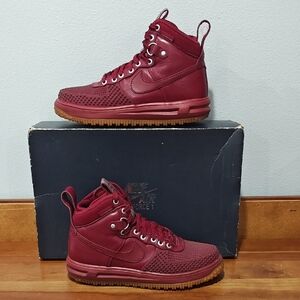 Nike Lunar Force 1 Duckboot 'Team Red Gum'